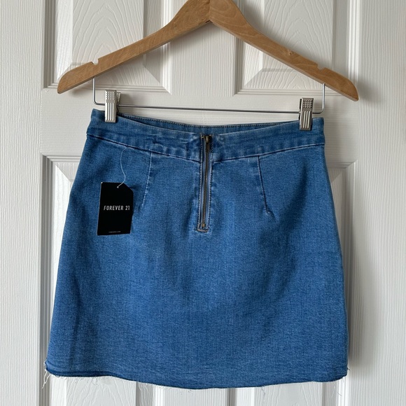 Mini Jeans Denim Skirt Forever 21 Size Medium NWT - Picture 2 of 9